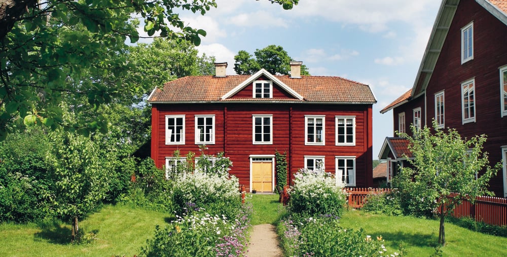 Världsarvsgården Erik Anders omringad av grönska